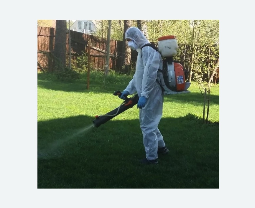 Обработка территории от клещей Зорге метро Москвы